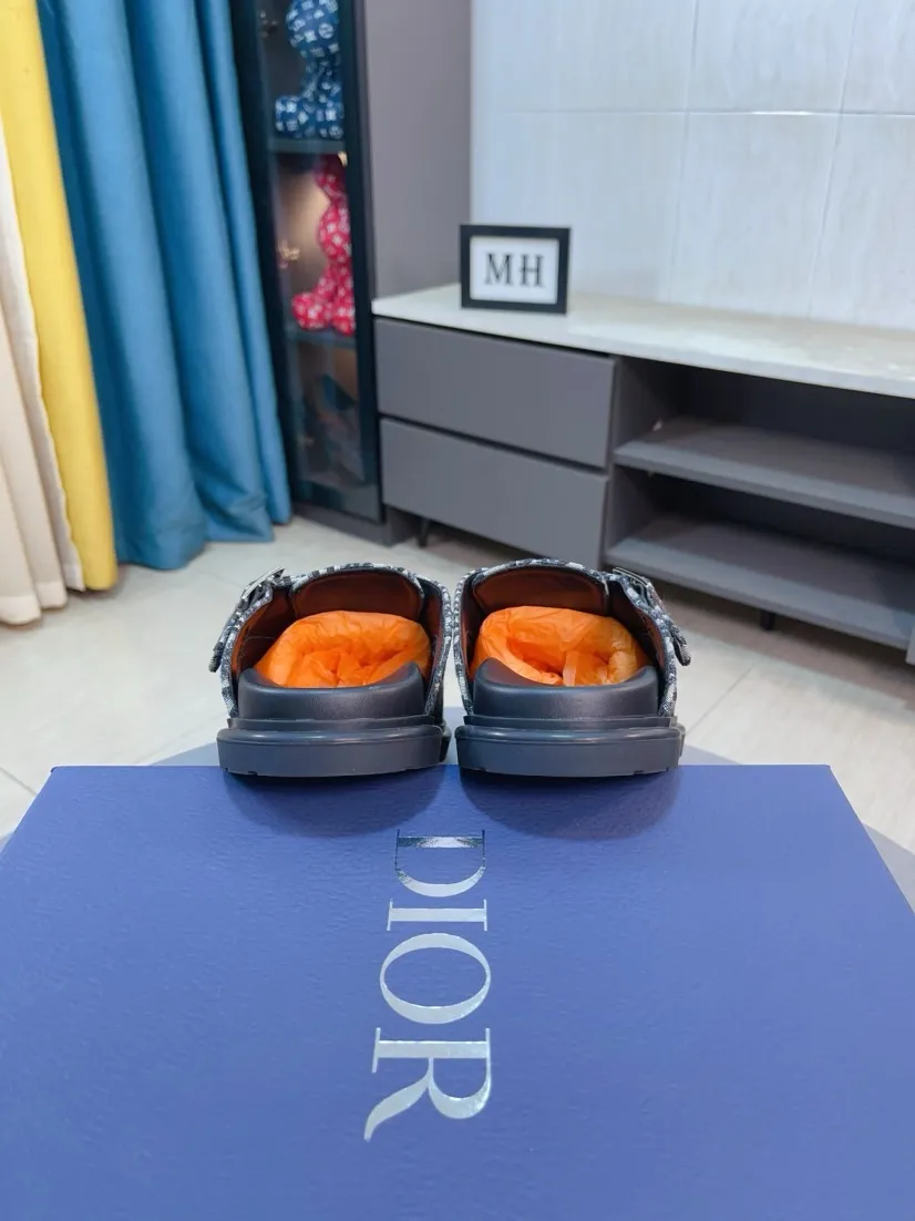 Men's shoes 💰380🌸🌸【Dior】Top purchasing agent 🇮🇹 Di Street Male God half drag counter synchronization, uppers imported from Italy with D logo fabric, high-quality complex splicing craftsmanship, soles: original soles specially provided by the original factory, exclusive event molded soles super comfortable, original factory single goods, 🔍🔍high quality, you can enter and exit the counter at will, welcome to compare, size number 38-45 (order 46)